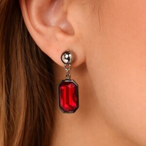 Red Crystal Drop Earrings Silver Tone NWT (1313/2)